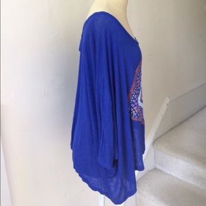 Urban Outfitters Tops - 🌵 UO Daydreamer LA Blue Dolman Sleeve Graphic Top Urban Outfitters Tops - 🌵 UO Daydreamer LA Blue Dolman Sleeve Graphic Top